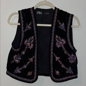 Zara Black Velvet Embroidered Vest Small